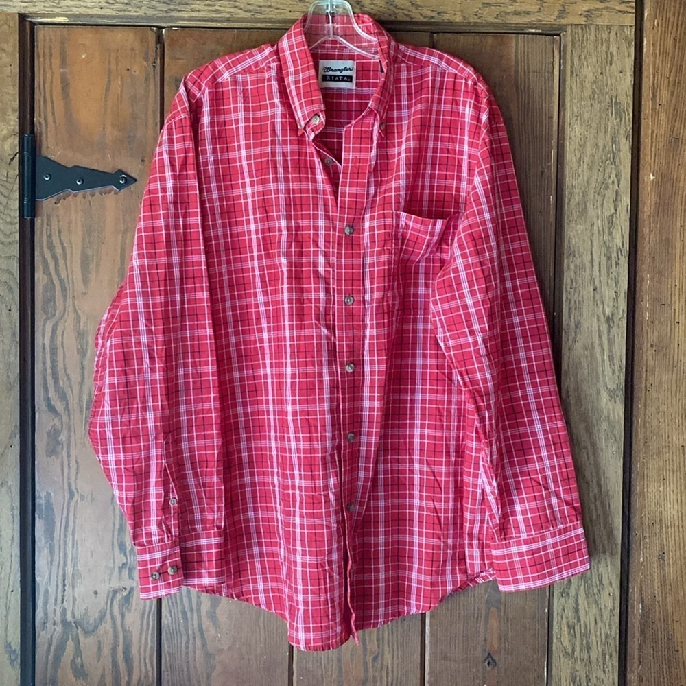 Wrangler Riata Long Sleeve Button Down Red Plaid Single Pocket Shirt Size LARGE